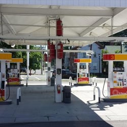Shell - Nice clean pumps