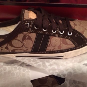 Coach - Accessories Near Me - Wrentham, Massachusetts