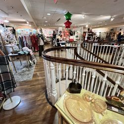 Lazy Daisy Gift Store