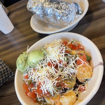 QDOBA Mexican Eats - Shrimp bowl and chicken burrito - Fast Food Near Me - Paducah, Kentucky