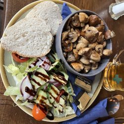 Rose & Crown - Mushroom starter.
