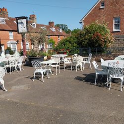 The Chequers - Outdoor Seating