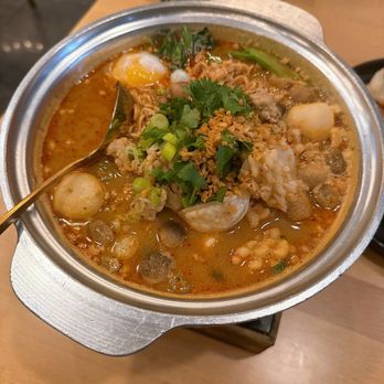 Manaao - Mama Tom Yum Hot Pot "Mama Tom Tum Moh-Fai" - Thai Near Me - Tustin, California Manaao - Mama Tom Yum Hot Pot "Mama Tom Tum Moh-Fai" - Thai Near Me - Tustin, California
