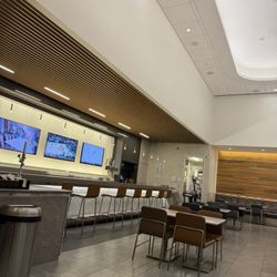 American Airlines Admirals Club DFW-D