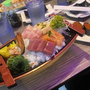 Sushi Momoyama - Chirashi - Sushi Bars Near Me - Concord, California Sushi Momoyama - Chirashi - Sushi Bars Near Me - Concord, California