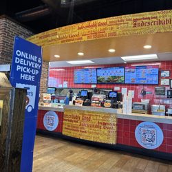 Zaxbys - Inside