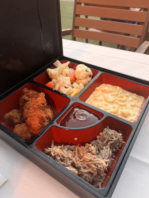 KA WA'A - A LŪ'AU by null