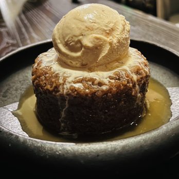 Gordon Ramsay Hell's Kitchen - Sticky toffee pudding - Steakhouses Near Me - Stateline, Nevada