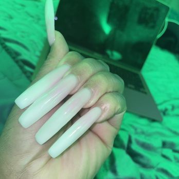 Dazzling Nails - Asked for coffin shaped and instead received thick acrylics with no shape for $90!!!! - Nail Salons Near Me - Champaign, Illinois