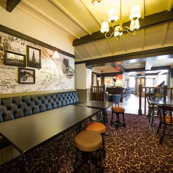 The Bridge Inn - Pubs Near Me - Leeds, XWY