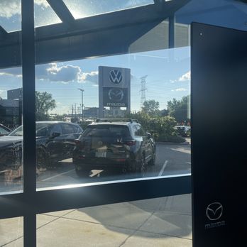 Hall Volkswagen-Mazda - Car Dealers Near Me - Milwaukee, Wisconsin Hall Volkswagen-Mazda - Car Dealers Near Me - Milwaukee, Wisconsin