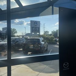 Hall Volkswagen-Mazda