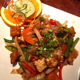 Drunken Noodle (Tofu) Drunken Noodle (Tofu)