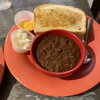 Spoons Cafe - Meatloaf sandwich with chili side - American Near Me - McKinney, Texas Spoons Cafe - Meatloaf sandwich with chili side - American Near Me - McKinney, Texas
