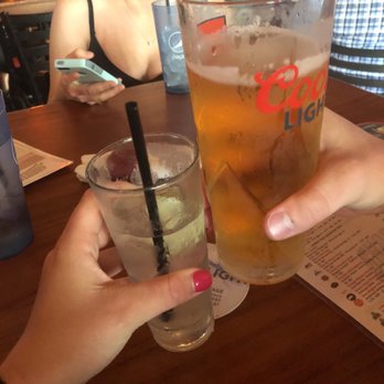 Shooters - Sports Bars Near Me - O'Fallon, Illinois
