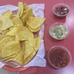 Chips and salsa, free Chips and salsa, free