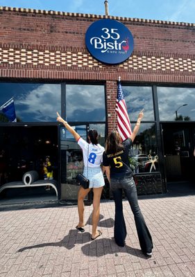 35 Bistro and Wine Bar by null