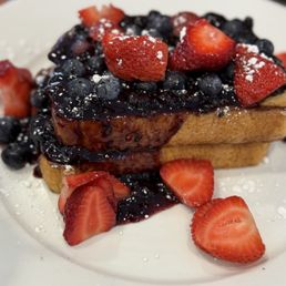 VERY BERRY STUFFED FRENCH TOAST