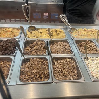Golden Spoon - Topping - Ice Cream & Frozen Yogurt Near Me - Corona Del Mar, California