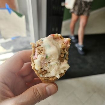 Honey's Ice Cream - Vegan Near Me - Toronto, Ontario Honey's Ice Cream - Vegan Near Me - Toronto, Ontario