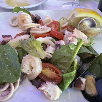 Le Sorelle Restaurant - Seafood Insalata di Mare - Italian Near Me - Delray Beach, Florida Le Sorelle Restaurant - Seafood Insalata di Mare - Italian Near Me - Delray Beach, Florida