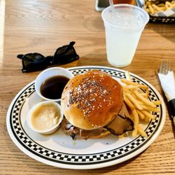 14 MAIN/See-Zurh House - Beef on Weck with lemonade.