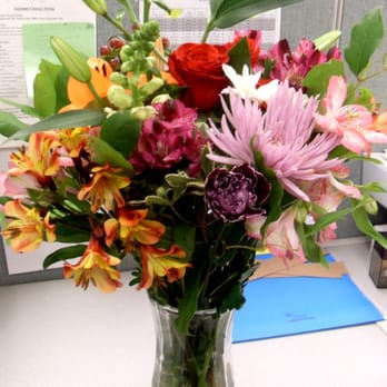 Moe's Flowers - Bouquet #1 - Florists Near Me - Berkeley, California Moe's Flowers - Bouquet #1 - Florists Near Me - Berkeley, California