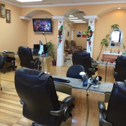 Golden Nail & Spa