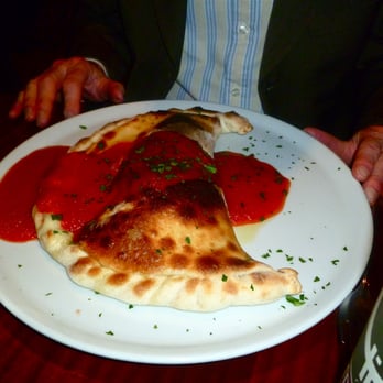 Oliveto - Pizza Calzone - Italian Near Me - London, XGL