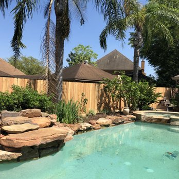 InGate Contracting - Landscaping by the pool - General Contractors Near Me - Houston, Texas InGate Contracting - Landscaping by the pool - General Contractors Near Me - Houston, Texas