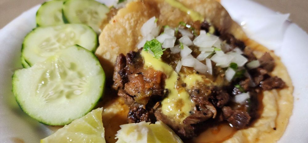 Los Famosos Tacos al Carbon