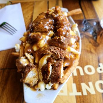 Montréal Poutine - Poutineries Near Me - Montreal, Quebec Montréal Poutine - Poutineries Near Me - Montreal, Quebec