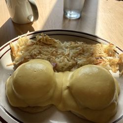 Traditional Eggs Benedict