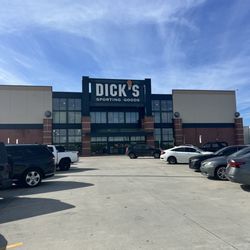 DICK'S Sporting Goods