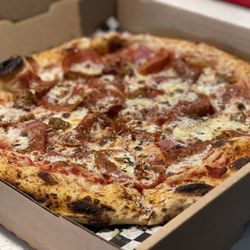 Hallows Pizza - All meat pizza