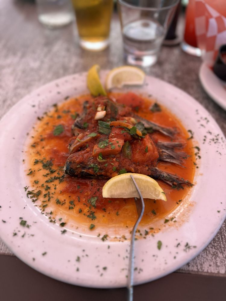 Abalonetti Bar and Grill