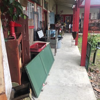 Granny's Korner - Antiques Near Me - Tomball, Texas