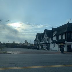 City of Reseda - Sun is trying to come out
