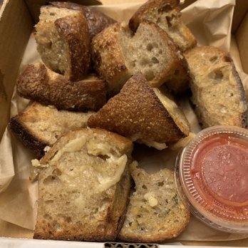 Il Focolare - Garlic bread - Pizza Near Me - Columbia, South Carolina Il Focolare - Garlic bread - Pizza Near Me - Columbia, South Carolina