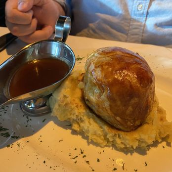 MRBL - Wellington - Steakhouses Near Me - Bellevue, Kentucky