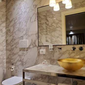 Palazzo Veneziano - Upstairs family room bathroom - Hotels Near Me - Venezia, VE