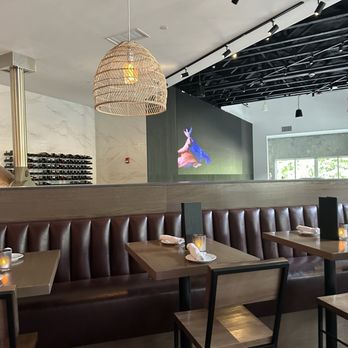 Giana Restaurant - Pizza Near Me - Easton, Massachusetts