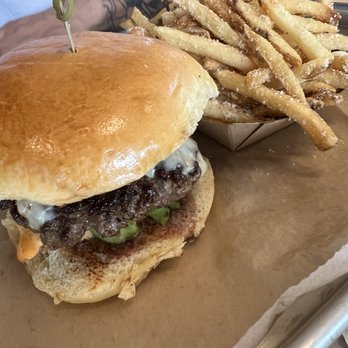 Big Buns - Burgers Near Me - Herndon, Virginia