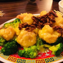 a plate of chinese food a plate of chinese food