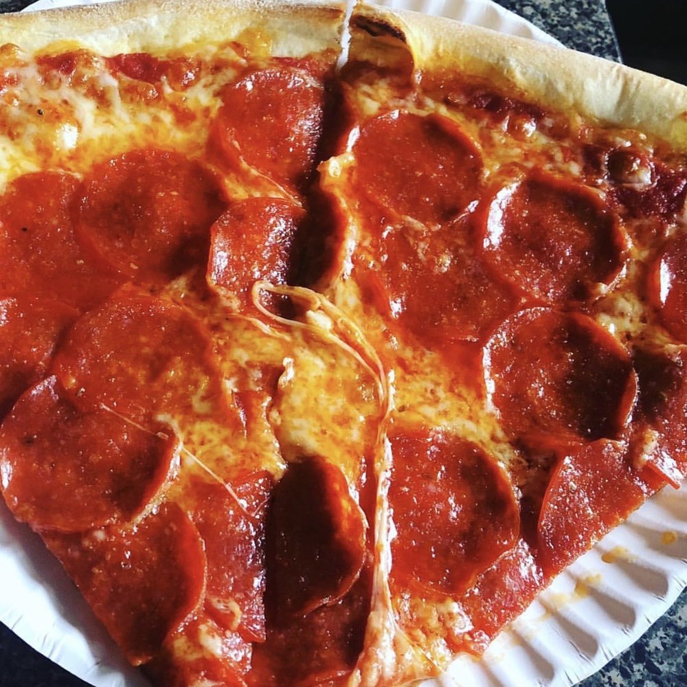 Pepperoni pizza Pepperoni pizza