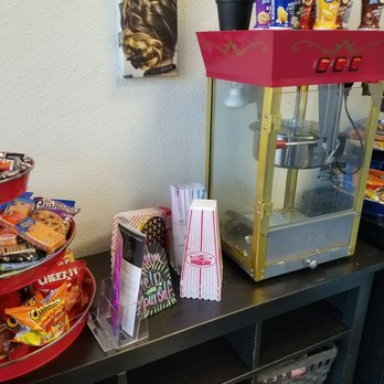 AK Lounge by DBbeauty - So cute! - Hair Salons Near Me - San Antonio, Texas
