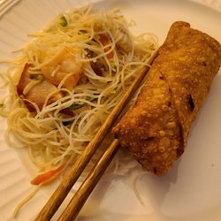Great Wall Restaurant - House Special Chow Mei Fun and Egg Roll