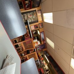 Ray Ray's Italian Beef & Sausage - Dining Area