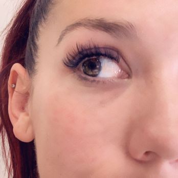Golden Beauty - Volume lashes - Eyelash Service Near Me - Brea, California Golden Beauty - Volume lashes - Eyelash Service Near Me - Brea, California