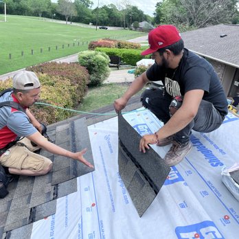 4 U Roofing and Construction - Roofers nailing down 30 year shingles to roof - Roofing Near Me - Glenn Heights, Texas 4 U Roofing and Construction - Roofers nailing down 30 year shingles to roof - Roofing Near Me - Glenn Heights, Texas